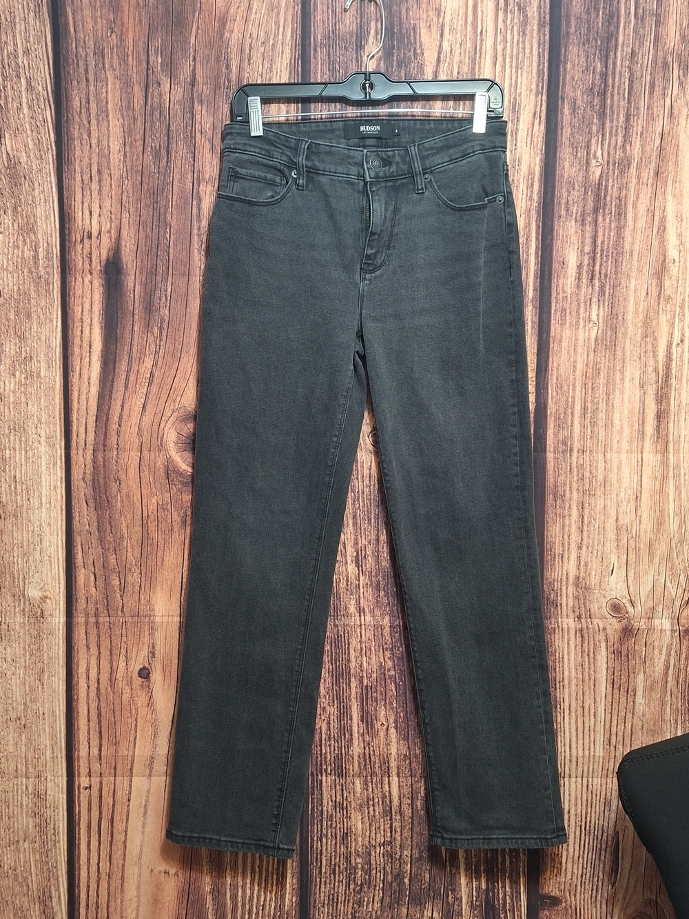 Hudson Jeans Straight Leg in Washed Black Womens Size 4.